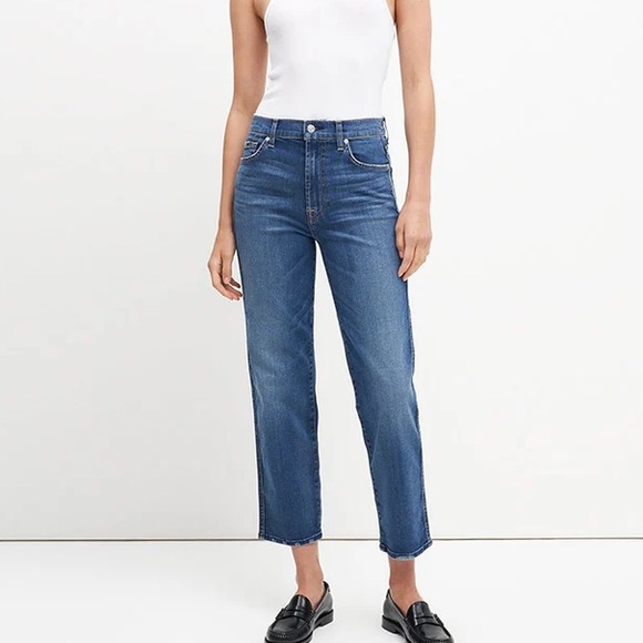 7 FOR ALL MANKIND HI WAIST CROPPED STRAIGHT LEG MED WASH JEANS SZ 29 - Picture 1 of 5